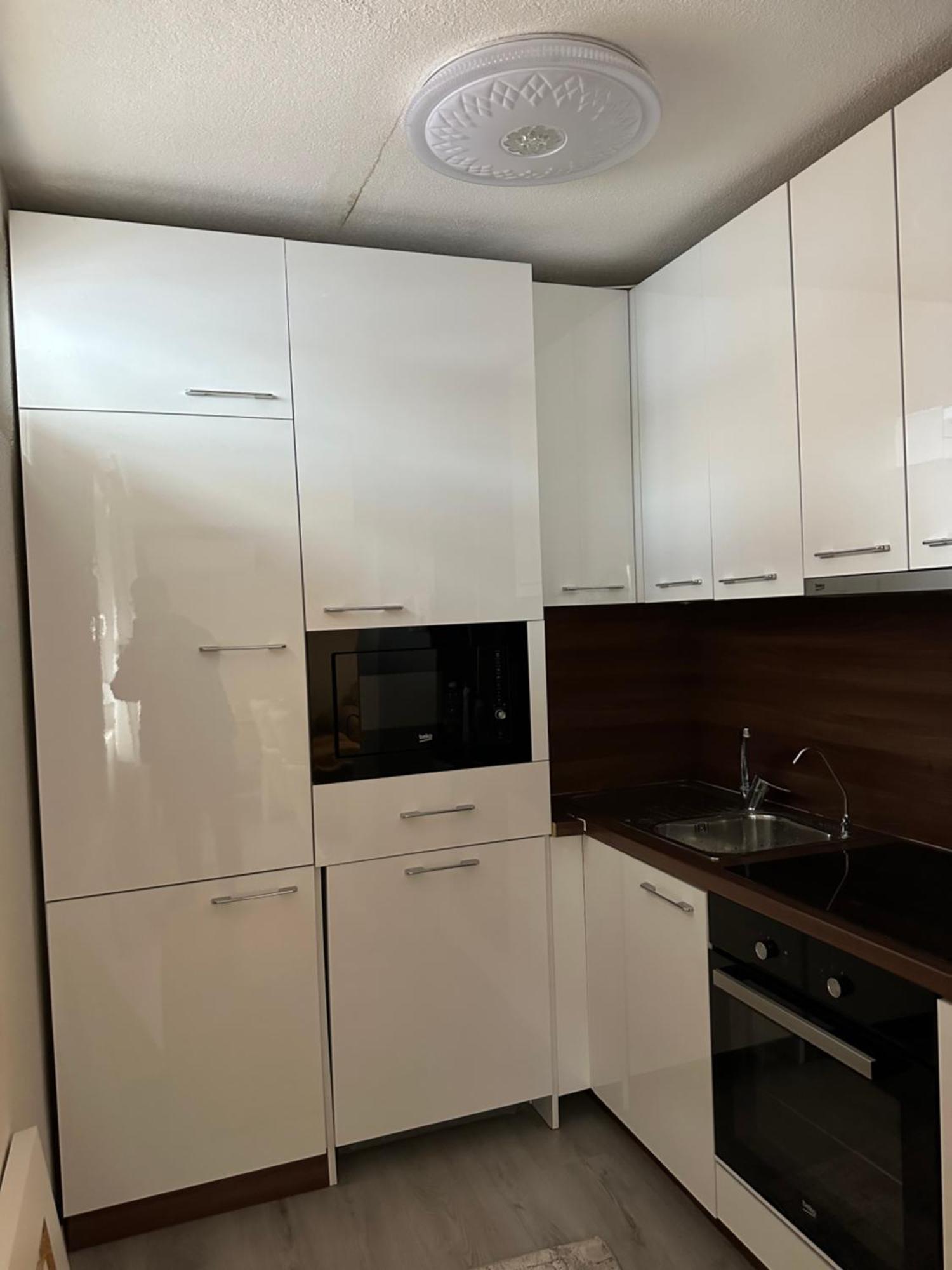 Skyline Apartment 2 Pejë Esterno foto